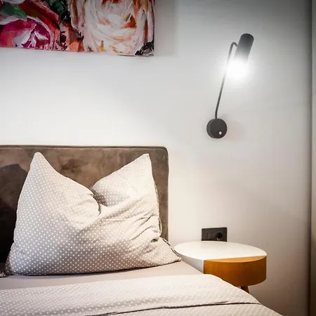 Grisia Apartamento *