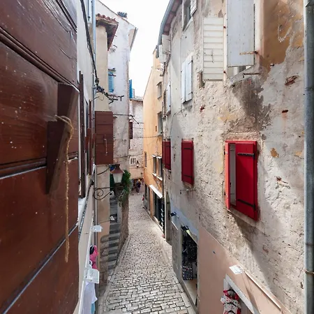 Grisia Apartamento *