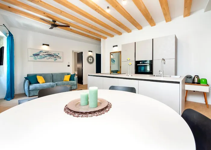 Grisia Apartamento *